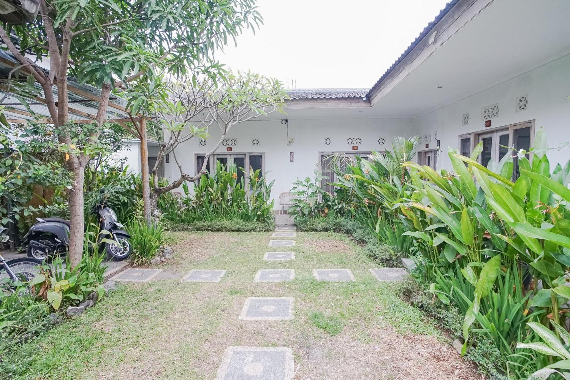 Karan Homestay Canggu Экстерьер фото