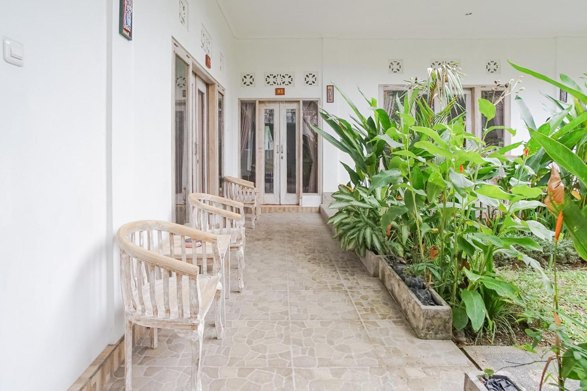 Karan Homestay Canggu Экстерьер фото