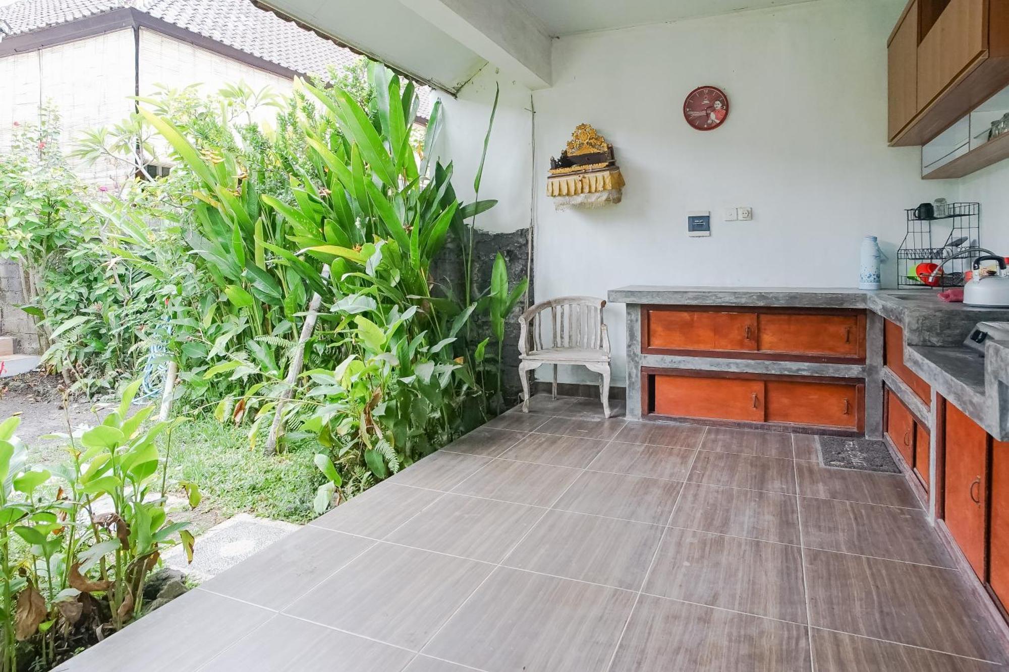 Karan Homestay Canggu Экстерьер фото