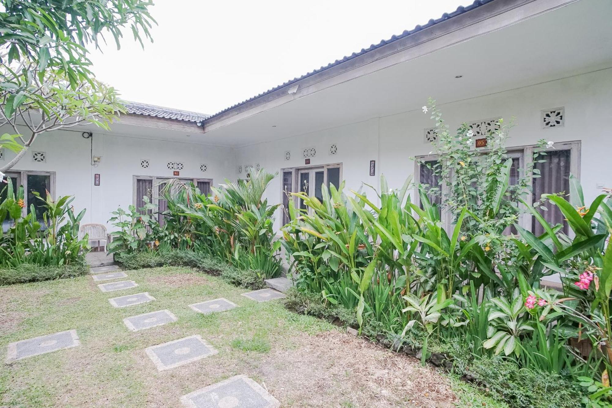 Karan Homestay Canggu Экстерьер фото