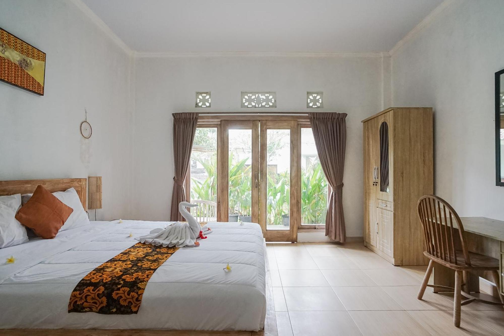 Karan Homestay Canggu Экстерьер фото